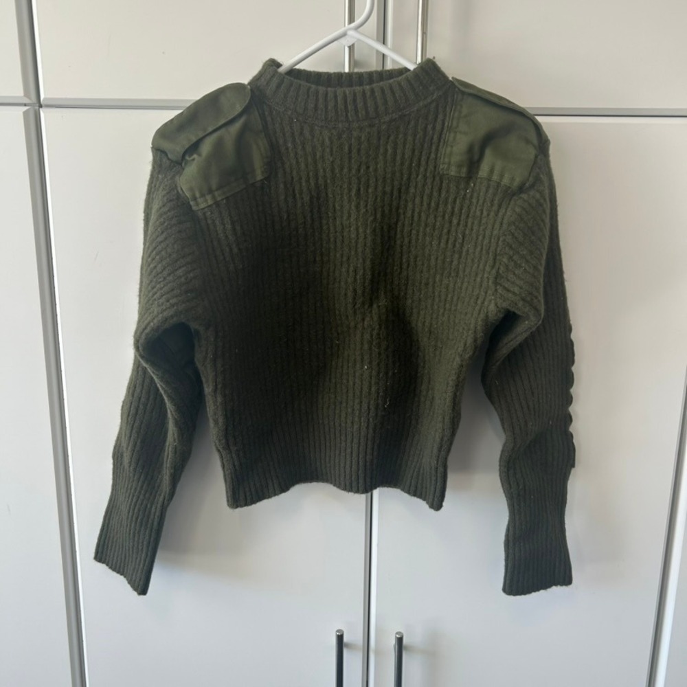 DSCP Valor Collection Wool Service Sweater Olive Green Military Epaulettes 40
